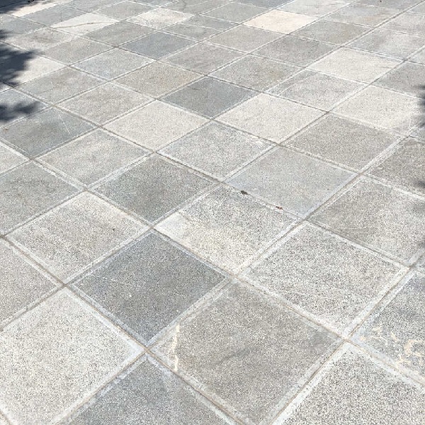 Gạch lát sân 30x30 chủ yếu là dòng gạch cotto dùng cho ngoại thất